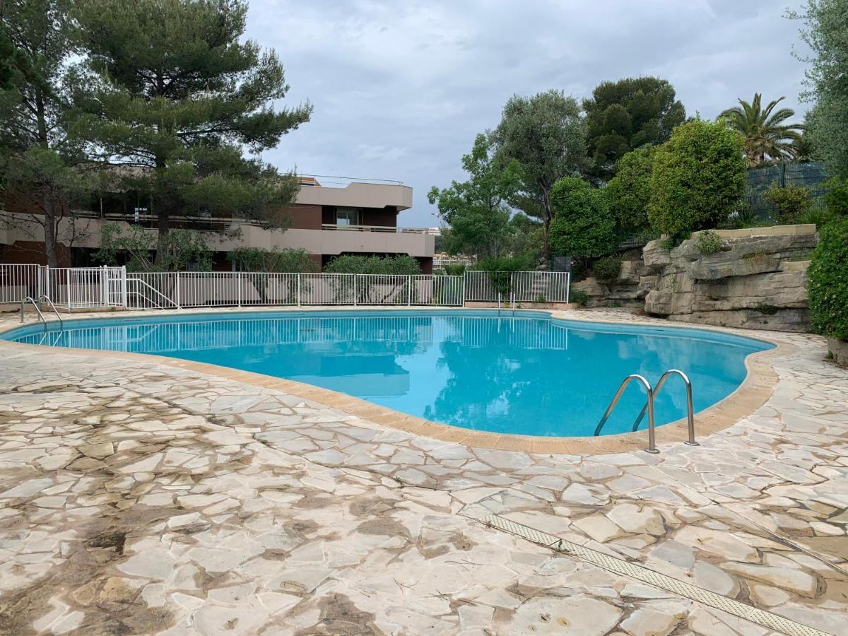 Apartament Nice, Grand Studio - Piscine - Terrasse Vue Mer Zewnętrze zdjęcie