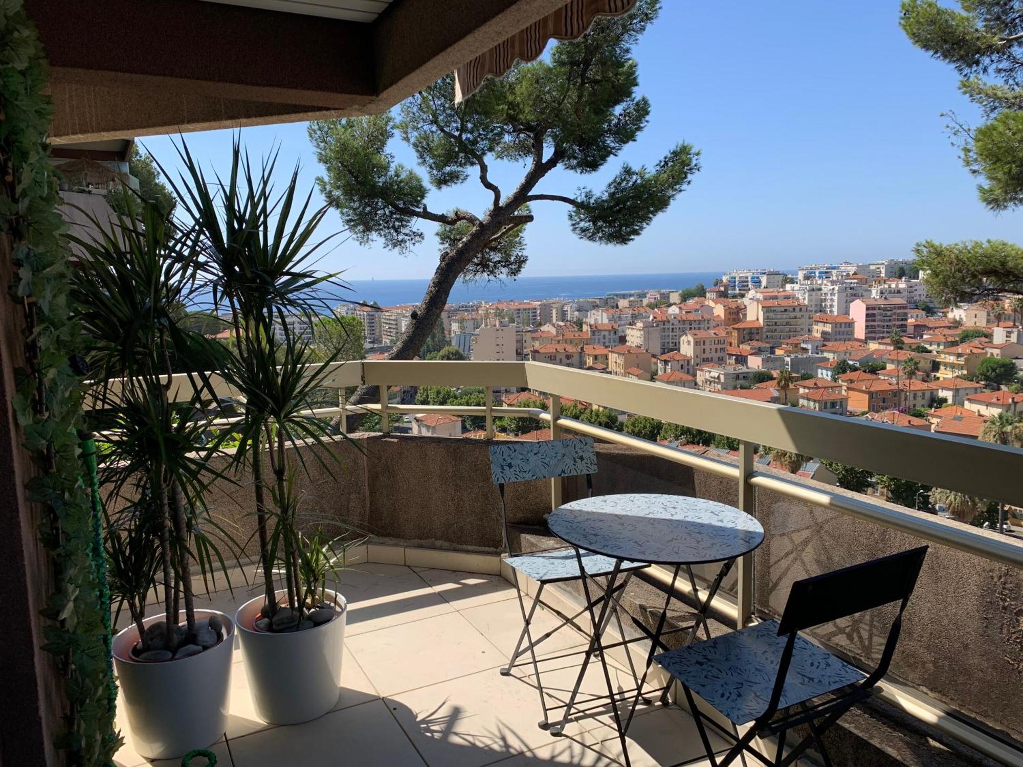 Apartament Nice, Grand Studio - Piscine - Terrasse Vue Mer Zewnętrze zdjęcie
