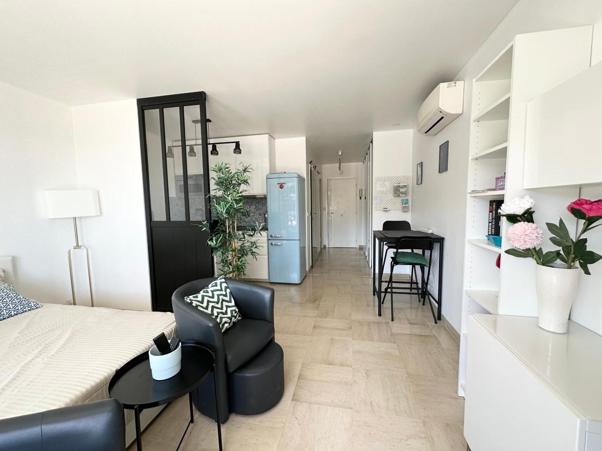 Apartament Nice, Grand Studio - Piscine - Terrasse Vue Mer Zewnętrze zdjęcie